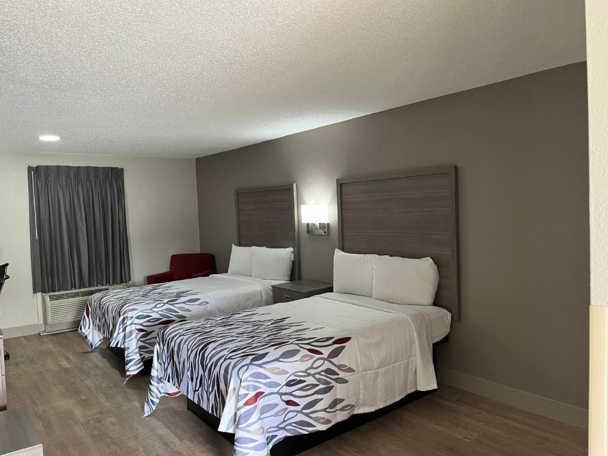 Red Roof Inn & Suites Newport News Eksteriør bilde