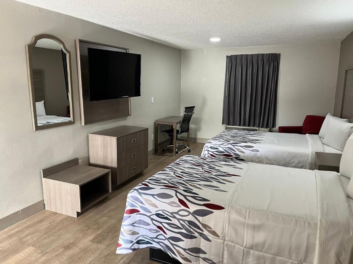 Red Roof Inn & Suites Newport News Eksteriør bilde