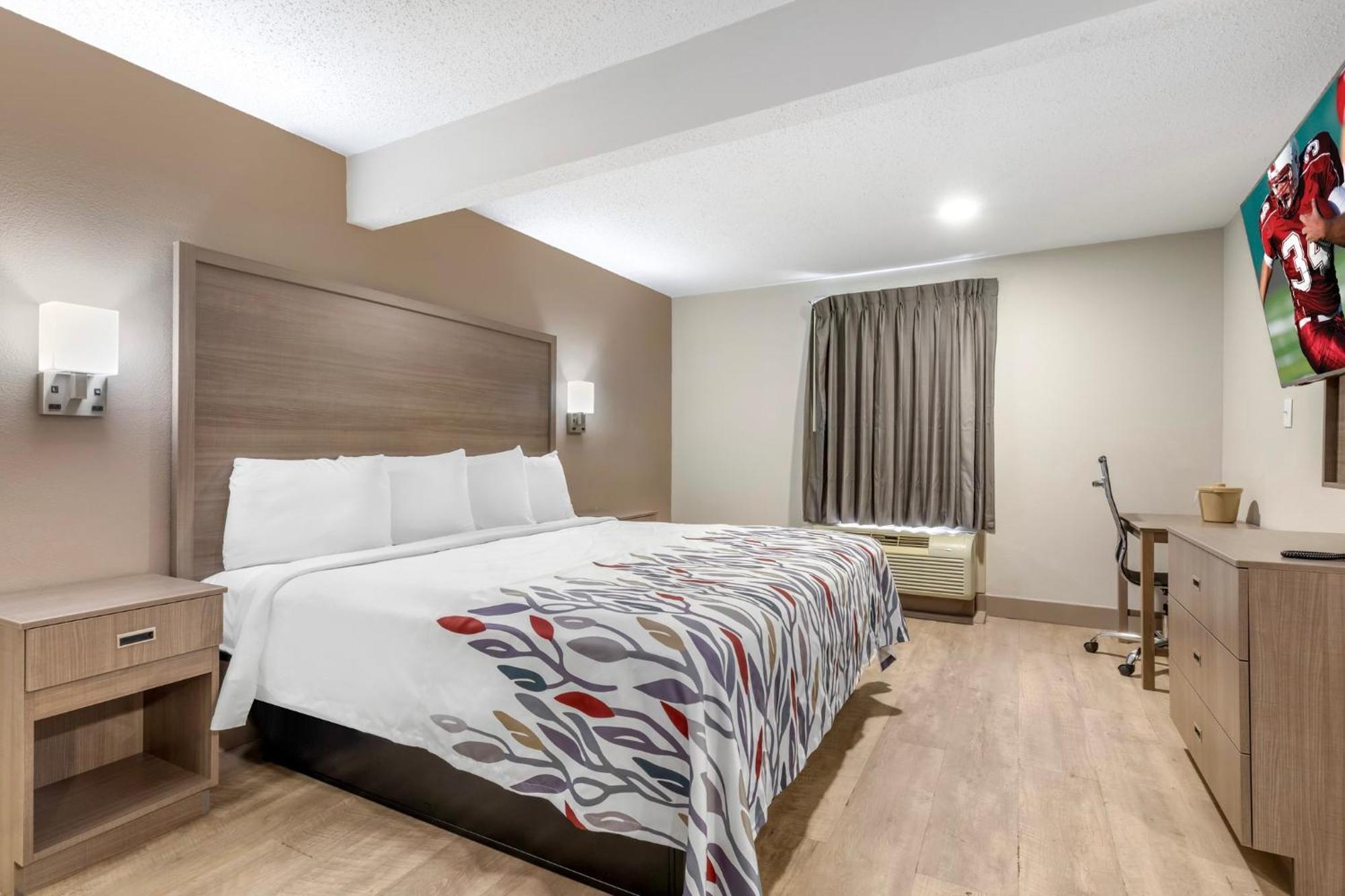 Red Roof Inn & Suites Newport News Eksteriør bilde