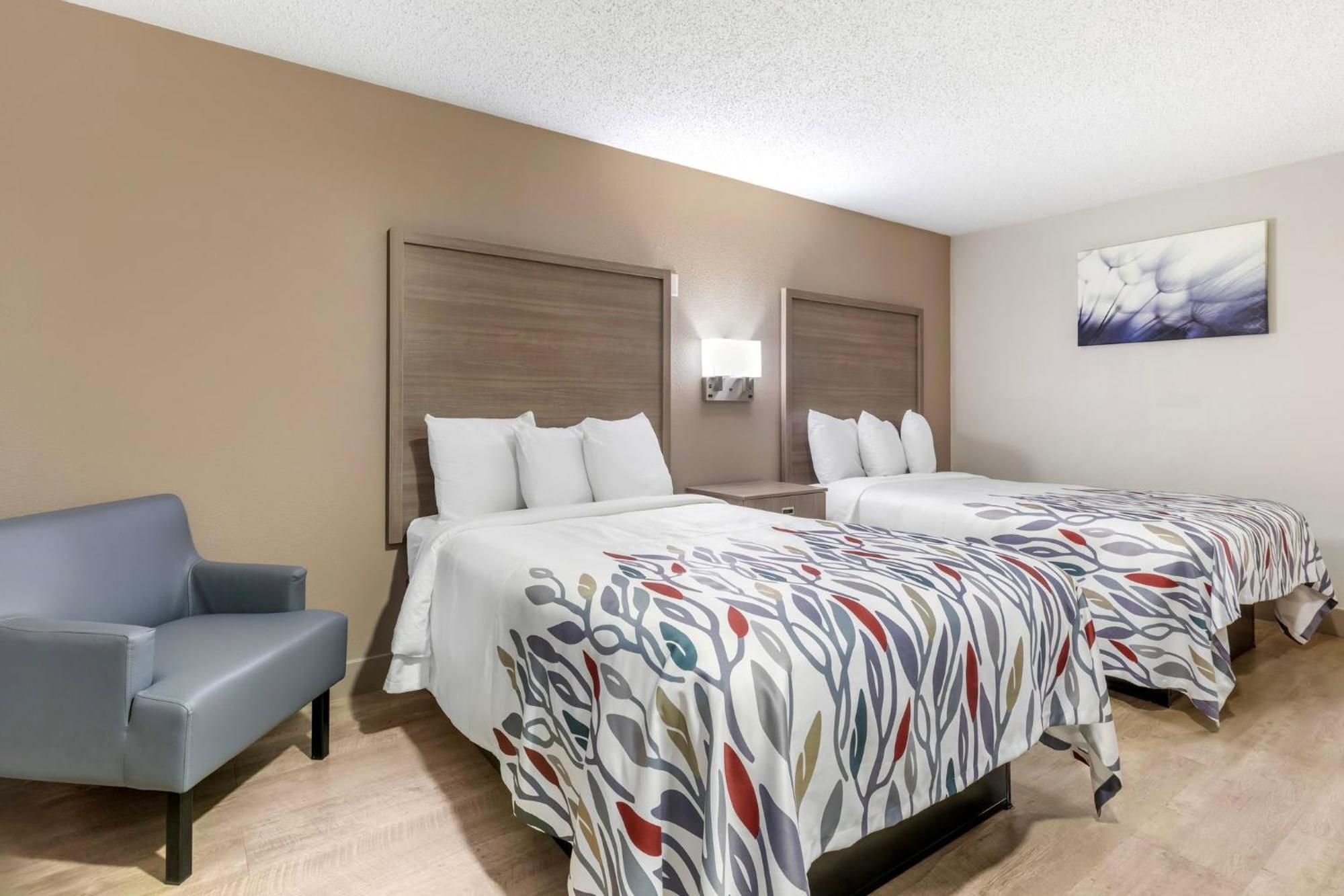 Red Roof Inn & Suites Newport News Eksteriør bilde